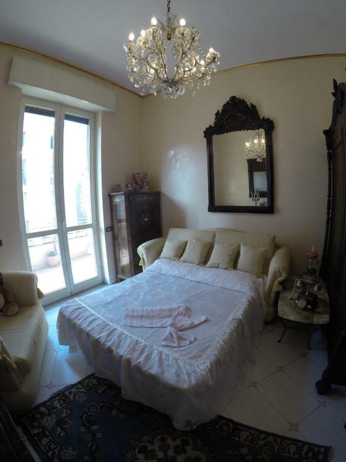 B&B Goldmund Napoli Eksteriør bilde