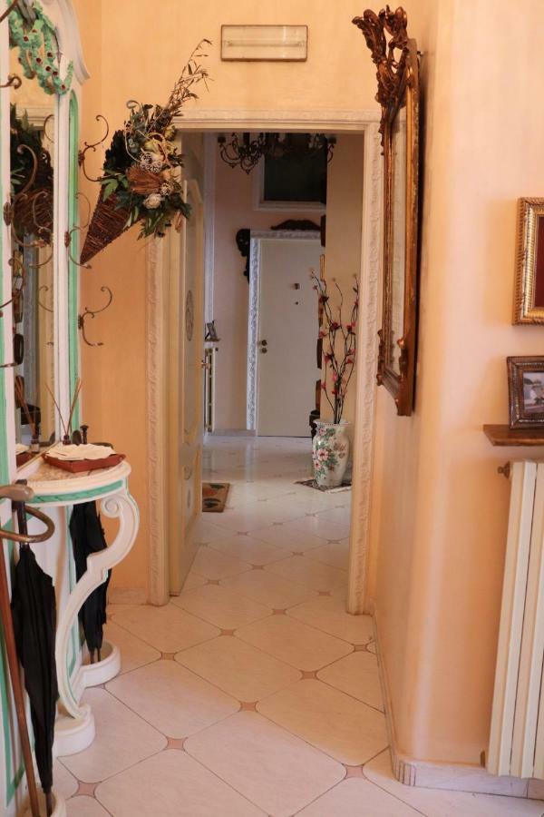 B&B Goldmund Napoli Eksteriør bilde